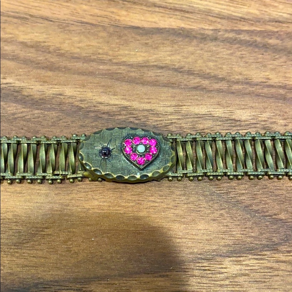 Amaro Brass Bracelet with Pink crystal heart